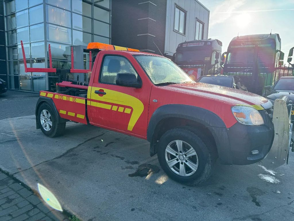Mazda BT-50 4X4 + TOW TRUCK + DOUBLE WINCH + REMOTE - Šlep vozilo: slika 3 Mazda BT-50 4X4 + TOW TRUCK + DOUBLE WINCH + REMOTE - Šlep vozilo: slika 3