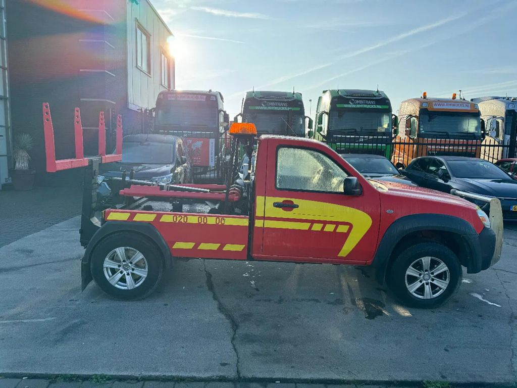 Mazda BT-50 4X4 + TOW TRUCK + DOUBLE WINCH + REMOTE - Šlep vozilo: slika 4 Mazda BT-50 4X4 + TOW TRUCK + DOUBLE WINCH + REMOTE - Šlep vozilo: slika 4