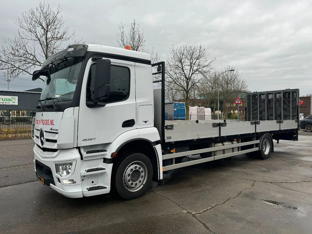 Mercedes-Benz 2027 4X2 DHOLLANDIA 3000 KG EURO 6 + WINCH TÜV T - Šlep vozilo: slika 1 Mercedes-Benz 2027 4X2 DHOLLANDIA 3000 KG EURO 6 + WINCH TÜV T - Šlep vozilo: slika 1