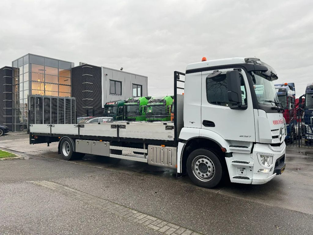 Mercedes-Benz 2027 4X2 DHOLLANDIA 3000 KG EURO 6 + WINCH TÜV T - Šlep vozilo: slika 3 Mercedes-Benz 2027 4X2 DHOLLANDIA 3000 KG EURO 6 + WINCH TÜV T - Šlep vozilo: slika 3