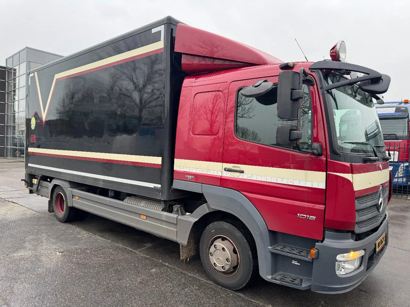 Mercedes-Benz Atego 1016 4X2 - EURO 6 + DHOLLANDIA LIFT - Kamion sa zatvorenim sandukom: slika 3 Mercedes-Benz Atego 1016 4X2 - EURO 6 + DHOLLANDIA LIFT - Kamion sa zatvorenim sandukom: slika 3