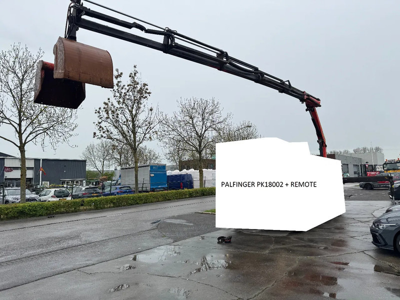 Palfinger PK 18002 + REMOTE + GRAPPLE + 5 HYDRAULIC EXTENTIONS PK 18002 EH - Platforma: slika 2 Palfinger PK 18002 + REMOTE + GRAPPLE + 5 HYDRAULIC EXTENTIONS PK 18002 EH - Platforma: slika 2