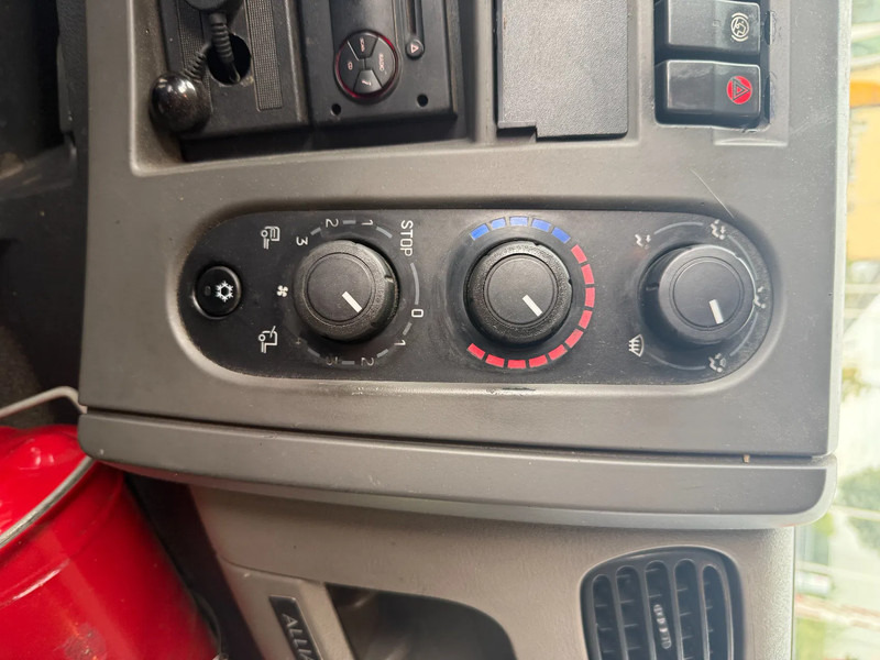 Renault Premium 380 380 6X2 STUURAS - Kamion sa zatvorenim sandukom: slika 5 Renault Premium 380 380 6X2 STUURAS - Kamion sa zatvorenim sandukom: slika 5