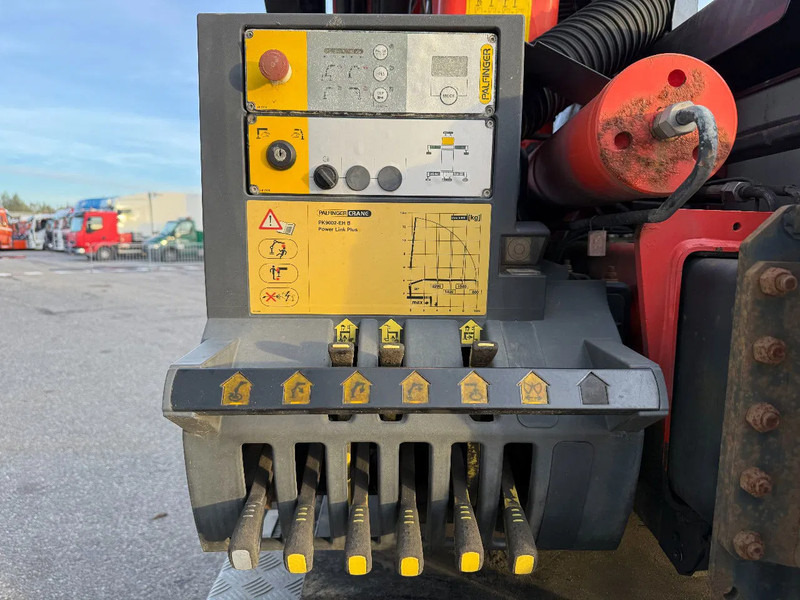 Scania G370 4X4 EURO 6 + 3-SIDE TIPPER + PALFINGER PK9002 + REMOTE Scania G370 4X4 EURO 6 + 3-SIDE TIPPER + PALFINGER PK9002 + REMOTE: slika 6