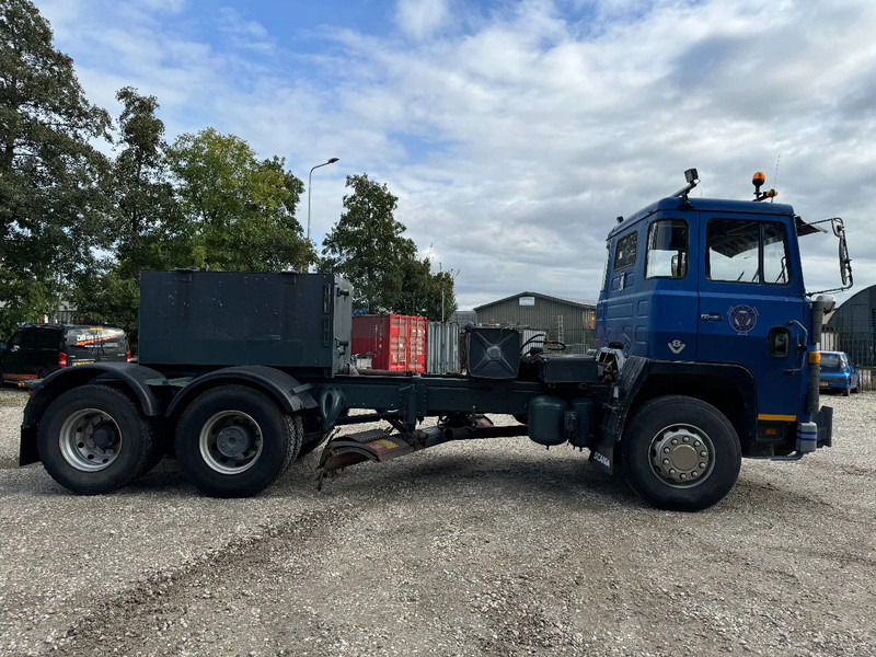 Scania LB141 V8 6X2 HUB REDUCTION - FULL STEEL SUSP. - MANUAL GEAR - Kamion sa golom šasijom i zatvorenom kabinom: slika 4 Scania LB141 V8 6X2 HUB REDUCTION - FULL STEEL SUSP. - MANUAL GEAR - Kamion sa golom šasijom i zatvorenom kabinom: slika 4
