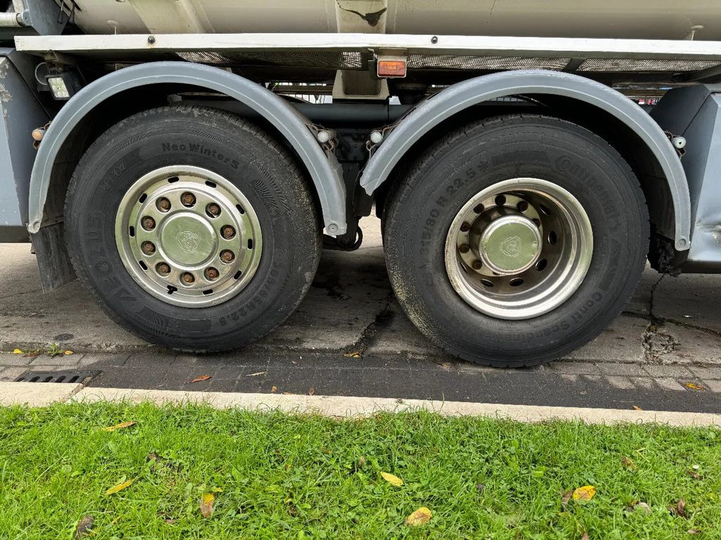 Scania P400 6X2 - EURO 5 + 3 CAMBER + LIFTING AXLE - Kamion cisterna: slika 5 Scania P400 6X2 - EURO 5 + 3 CAMBER + LIFTING AXLE - Kamion cisterna: slika 5