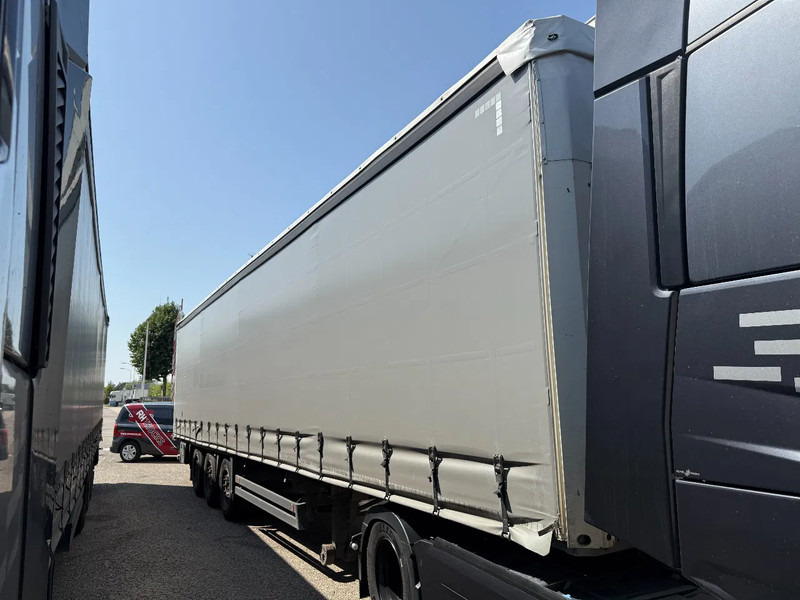 Schmitz Cargobull 3 AXLE + COIL - DISC BRAKES + SLIDING ROOF - Poluprikolica sa ceradom: slika 2 Schmitz Cargobull 3 AXLE + COIL - DISC BRAKES + SLIDING ROOF - Poluprikolica sa ceradom: slika 2
