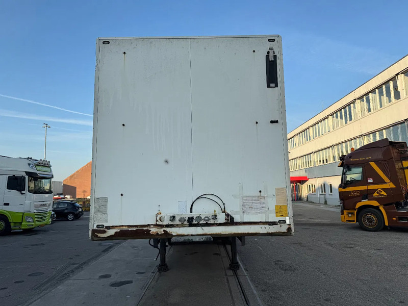 Schmitz Cargobull SKO 24 3X SAF AXLE 2500 KG DHOLLANDIA LIFT - Poluprikolica sa zatvorenim sandukom: slika 2 Schmitz Cargobull SKO 24 3X SAF AXLE 2500 KG DHOLLANDIA LIFT - Poluprikolica sa zatvorenim sandukom: slika 2