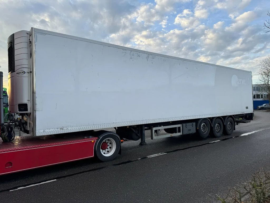 TECNOKAR CARRIER VECTOR 1550 3X SAF AXLE - Poluprikolica hladnjače: slika 1 TECNOKAR CARRIER VECTOR 1550 3X SAF AXLE - Poluprikolica hladnjače: slika 1