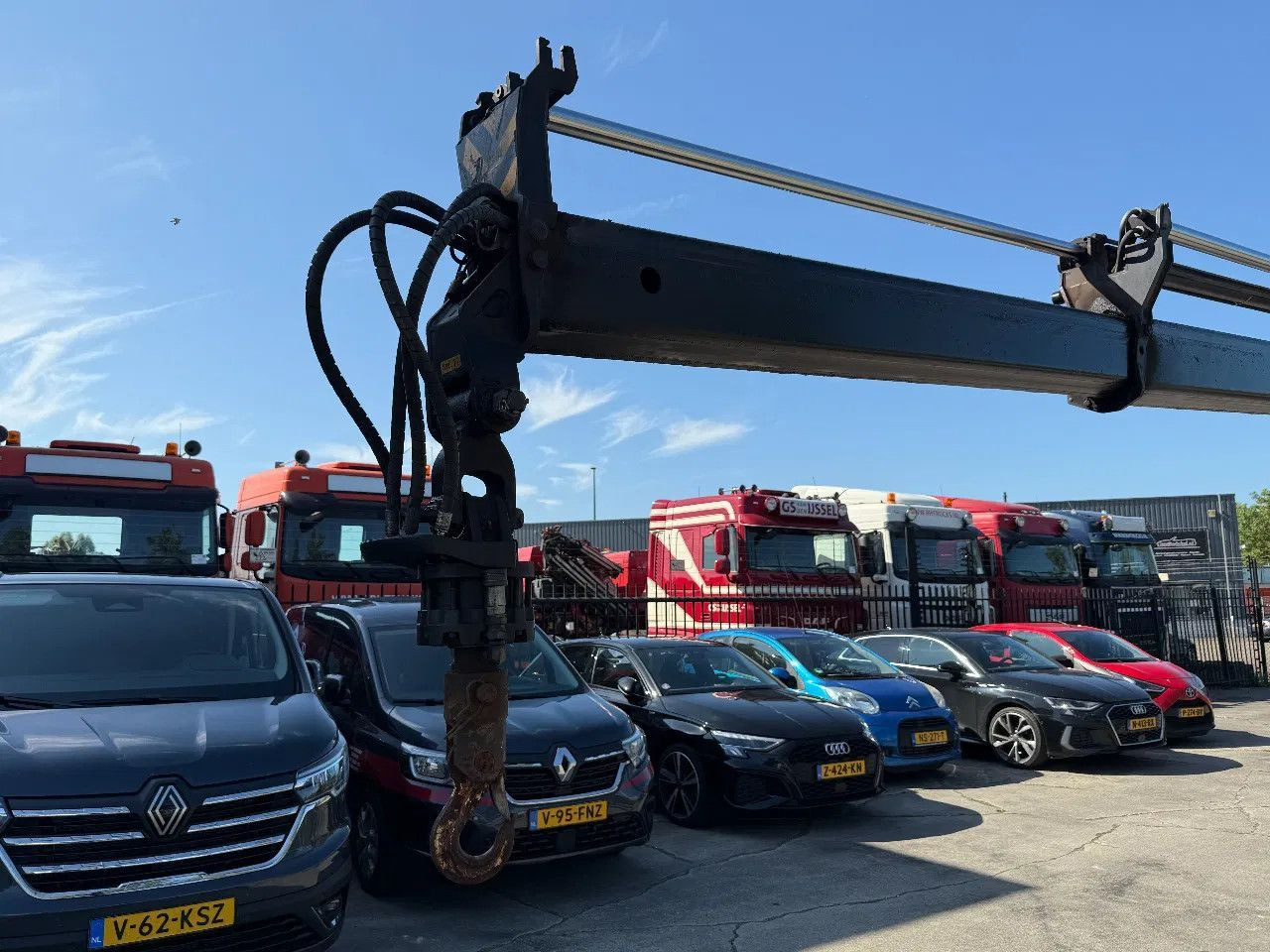 DAF CF 440 6X2 EURO 6 + HMF 3220-K5 REMOTE 5E & 6E F - Tegljač: slika 5 DAF CF 440 6X2 EURO 6 + HMF 3220-K5 REMOTE 5E & 6E F - Tegljač: slika 5