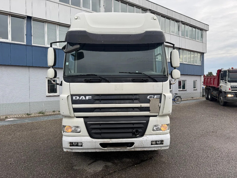 DAF CF 85.460 4X2 EURO 5 SLEEPER CAB - Tegljač: slika 2 DAF CF 85.460 4X2 EURO 5 SLEEPER CAB - Tegljač: slika 2