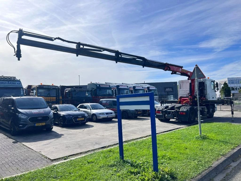 DAF XF 105.410 4X2 EURO 5 MANUAL + PALFINGER PK16000 - Tegljač: slika 5 DAF XF 105.410 4X2 EURO 5 MANUAL + PALFINGER PK16000 - Tegljač: slika 5