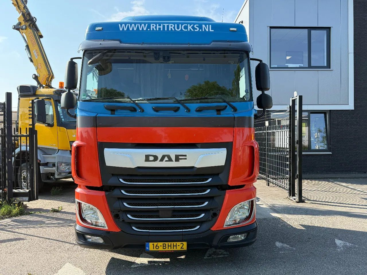 DAF XF 440 4X2 ENGINE RUNNING BUT TICKING! - Tegljač: slika 3 DAF XF 440 4X2 ENGINE RUNNING BUT TICKING! - Tegljač: slika 3