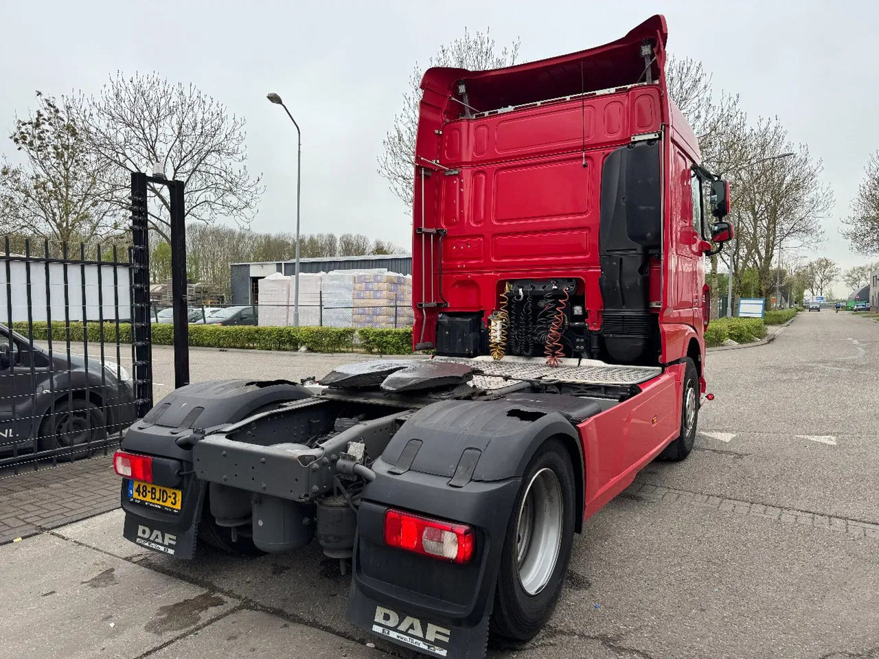 DAF XF 440 4X2 SKIRTS SPOILERS SPACE CAB TÜV TILL 02 - Tegljač: slika 5 DAF XF 440 4X2 SKIRTS SPOILERS SPACE CAB TÜV TILL 02 - Tegljač: slika 5
