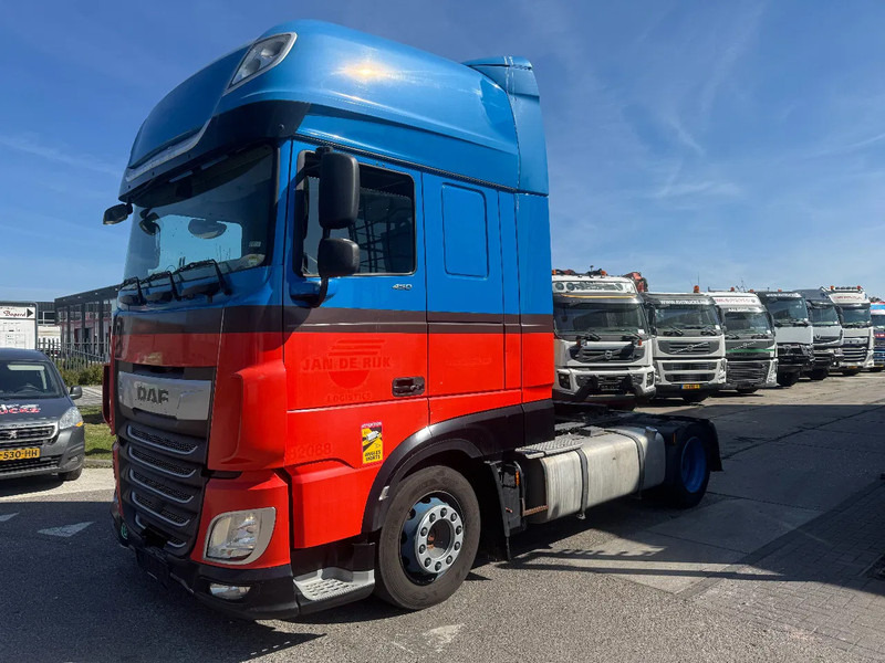 DAF XF 450 4X2 EURO 6 - Tegljač: slika 1 DAF XF 450 4X2 EURO 6 - Tegljač: slika 1