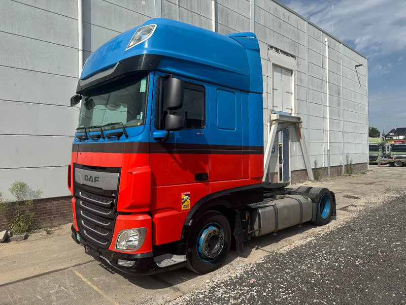 DAF XF 450 4X2 EURO 6 MEGA - Tegljač: slika 1 DAF XF 450 4X2 EURO 6 MEGA - Tegljač: slika 1