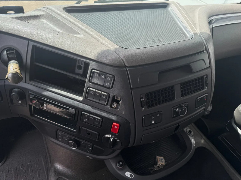 Tegljač DAF XF 450 4X2 EURO 6 MEGA: slika 13 Tegljač DAF XF 450 4X2 EURO 6 MEGA: slika 13