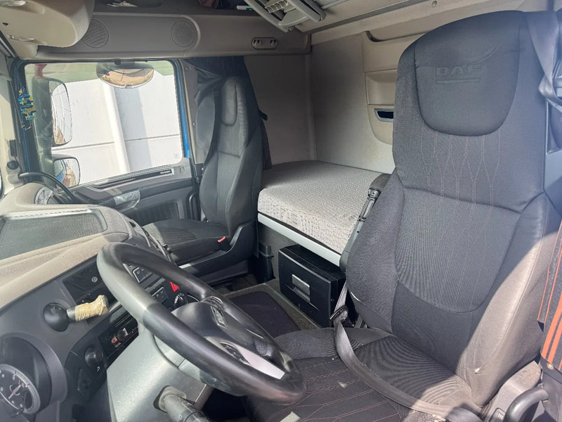 Tegljač DAF XF 450 4X2 EURO 6 MEGA: slika 9 Tegljač DAF XF 450 4X2 EURO 6 MEGA: slika 9