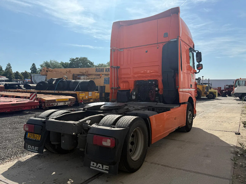 DAF XF 450 4X2 - EURO 6 SKIRTS STANDKLIMA - Tegljač: slika 5 DAF XF 450 4X2 - EURO 6 SKIRTS STANDKLIMA - Tegljač: slika 5
