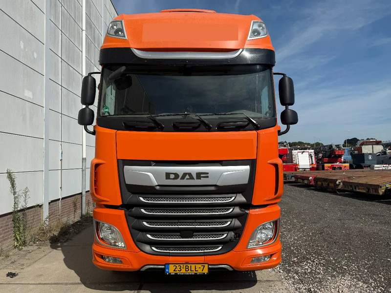 DAF XF 450 4X2 - EURO 6 SKIRTS STANDKLIMA - Tegljač: slika 3 DAF XF 450 4X2 - EURO 6 SKIRTS STANDKLIMA - Tegljač: slika 3