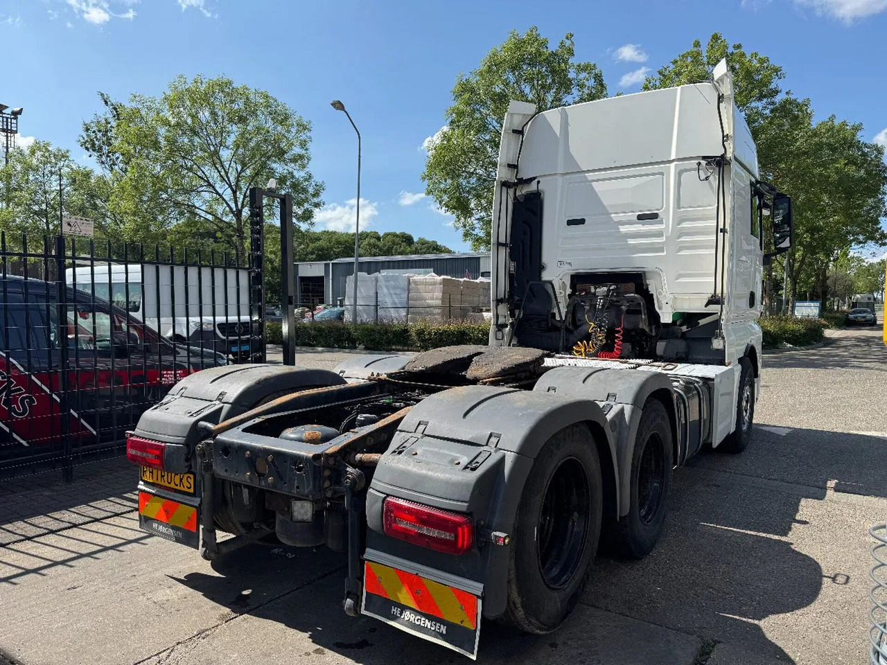MAN TGX 28.500 6X2 EURO 6 RETARDER DOUBLE AIR - Tegljač: slika 4 MAN TGX 28.500 6X2 EURO 6 RETARDER DOUBLE AIR - Tegljač: slika 4