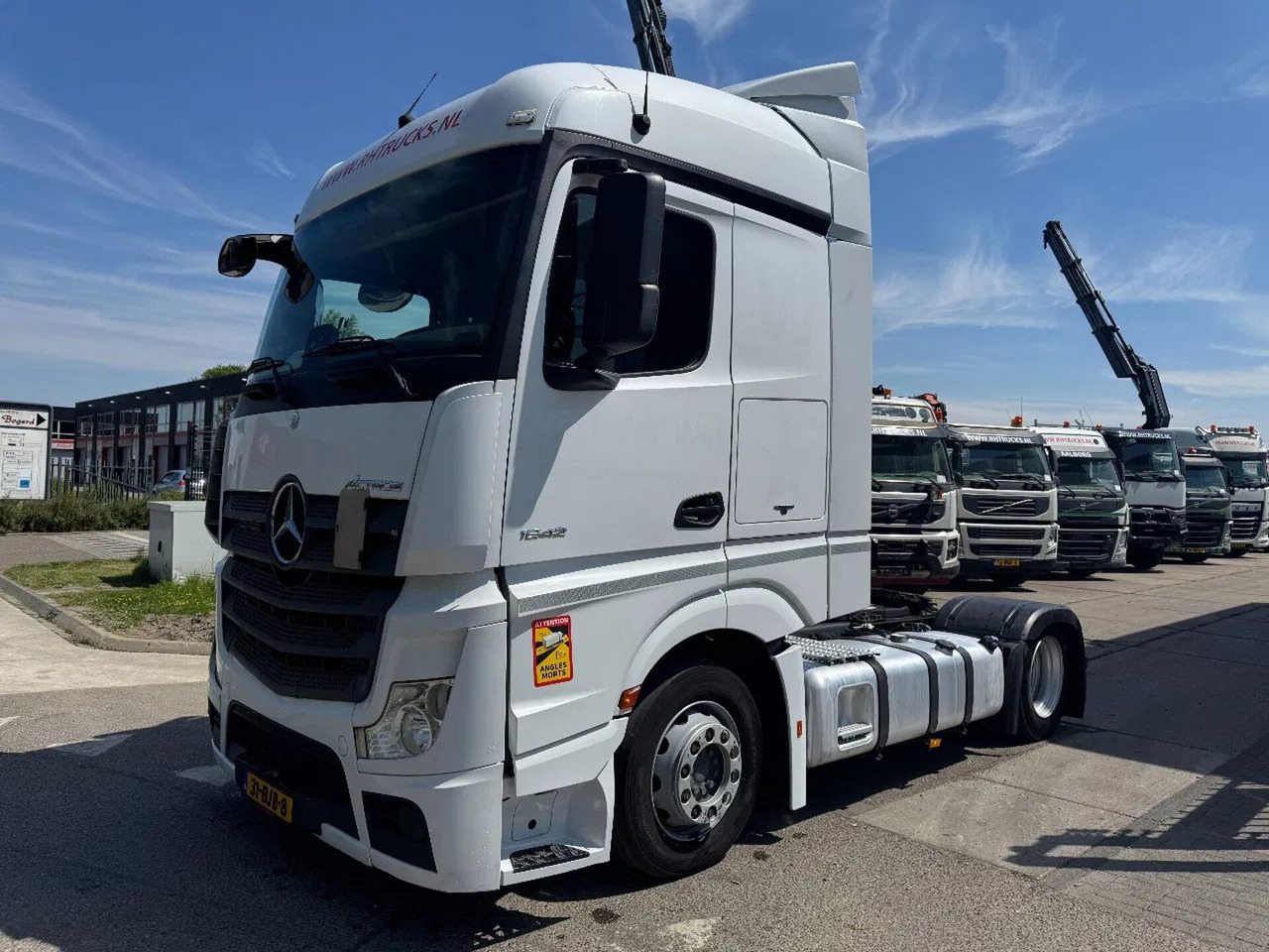 Mercedes-Benz Actros 1842 4X2 - EURO 6 + HEFSCHOTEL + ROCKINGE - Tegljač: slika 1 Mercedes-Benz Actros 1842 4X2 - EURO 6 + HEFSCHOTEL + ROCKINGE - Tegljač: slika 1