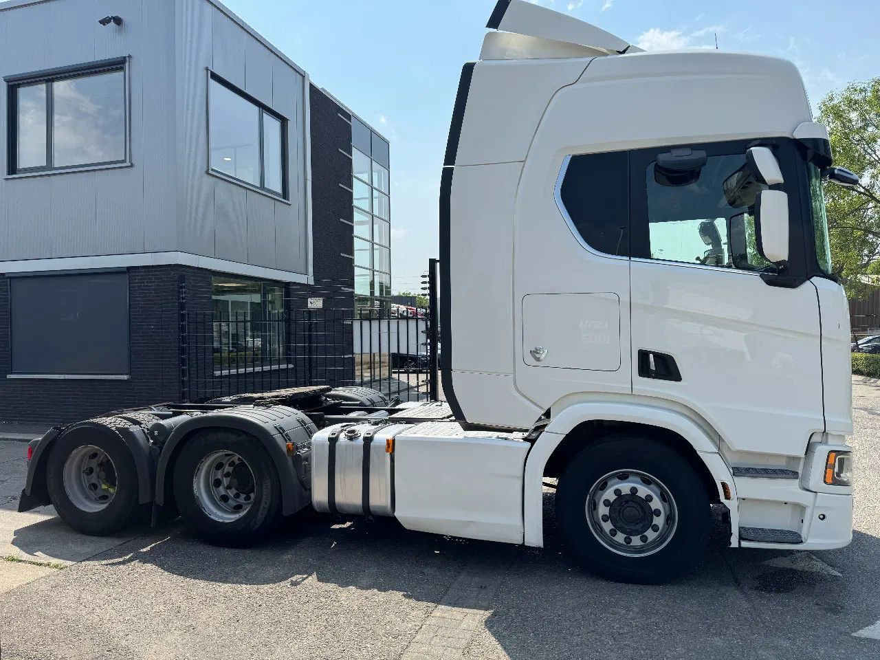 Scania R580 V8 NGS 6X4 EURO 6 RETARDER - Tegljač: slika 4 Scania R580 V8 NGS 6X4 EURO 6 RETARDER - Tegljač: slika 4