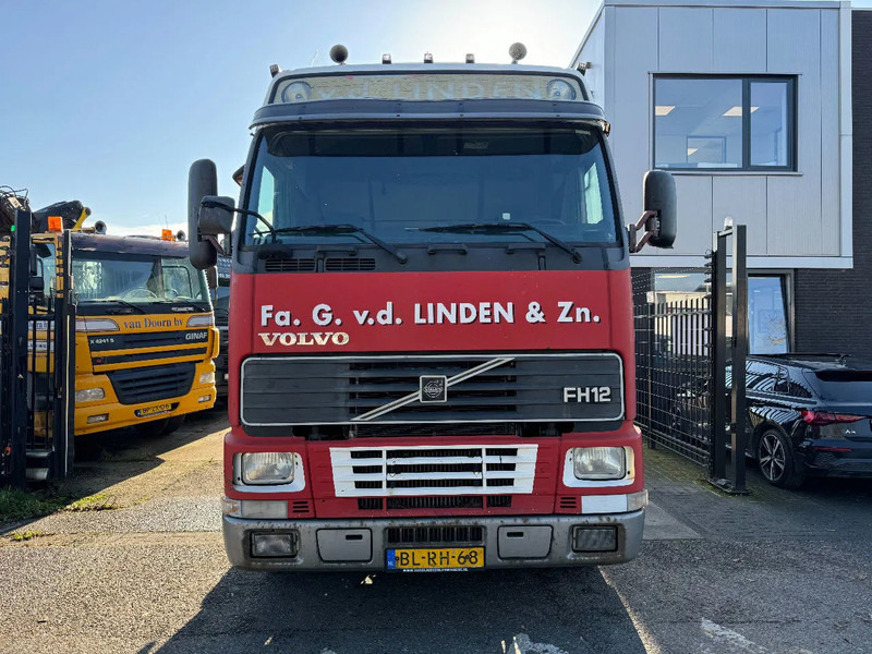 Volvo FH 12.460 4X2 SPOILERS EURO 3 MANUAL - Tegljač: slika 2 Volvo FH 12.460 4X2 SPOILERS EURO 3 MANUAL - Tegljač: slika 2