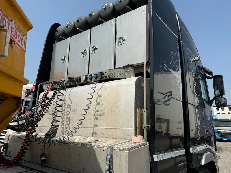 Volvo FH 16.750 8X4 - 160 TON + RETARDER - Tegljač: slika 5 Volvo FH 16.750 8X4 - 160 TON + RETARDER - Tegljač: slika 5
