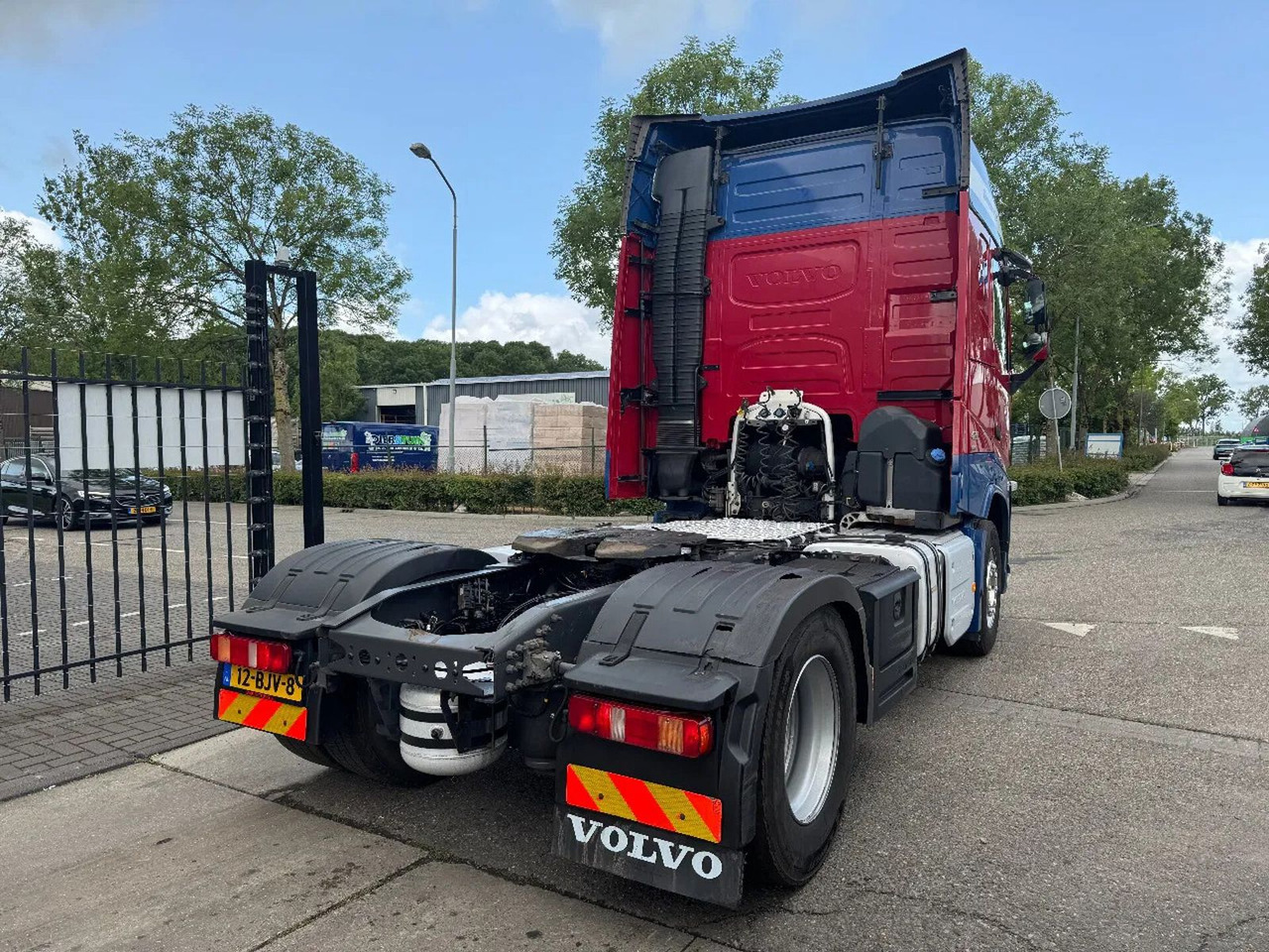 Volvo FH 420 4X2 SPOILERS STANDKLIMA EURO 6 2017 - Tegljač: slika 5 Volvo FH 420 4X2 SPOILERS STANDKLIMA EURO 6 2017 - Tegljač: slika 5