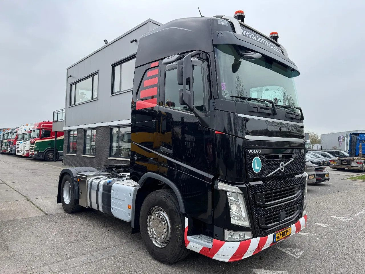 Volvo FH 460 4X2 EURO 6 PARK COOL 2 UNITS - Tegljač: slika 4 Volvo FH 460 4X2 EURO 6 PARK COOL 2 UNITS - Tegljač: slika 4