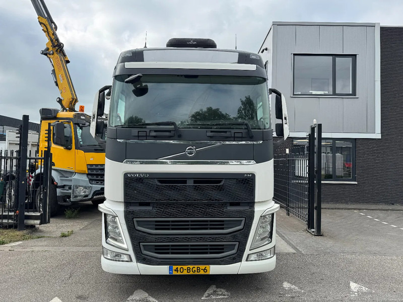 Volvo FH 460 4X2 EURO 6 SKIRTS SPOILERS HYDRAULIC - Tegljač: slika 2 Volvo FH 460 4X2 EURO 6 SKIRTS SPOILERS HYDRAULIC - Tegljač: slika 2