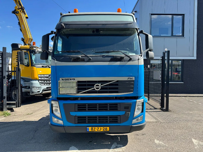 Volvo FH 460 6X2 EURO 5 GARDNER DENVER - Tegljač: slika 2 Volvo FH 460 6X2 EURO 5 GARDNER DENVER - Tegljač: slika 2