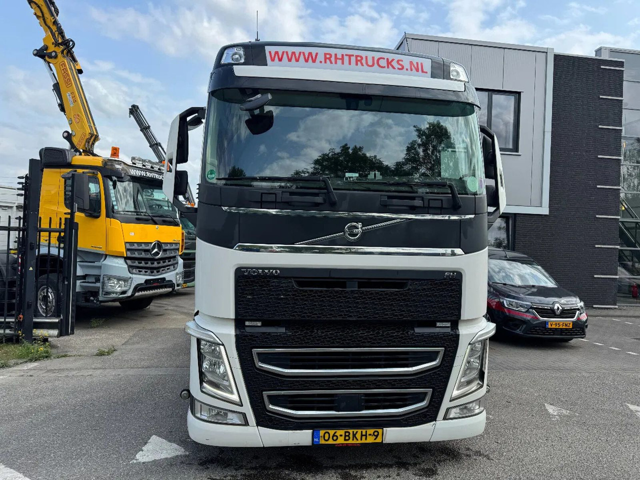 Volvo FH 460 6X2 - EURO 6 + KIPPER HYDR. + LIFTING AXL - Tegljač: slika 2 Volvo FH 460 6X2 - EURO 6 + KIPPER HYDR. + LIFTING AXL - Tegljač: slika 2
