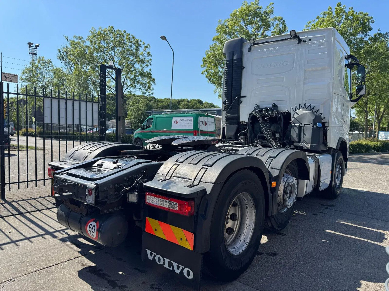 Volvo FH 460 6X2 - EURO 6 + LIFTING AXLE - Tegljač: slika 4 Volvo FH 460 6X2 - EURO 6 + LIFTING AXLE - Tegljač: slika 4