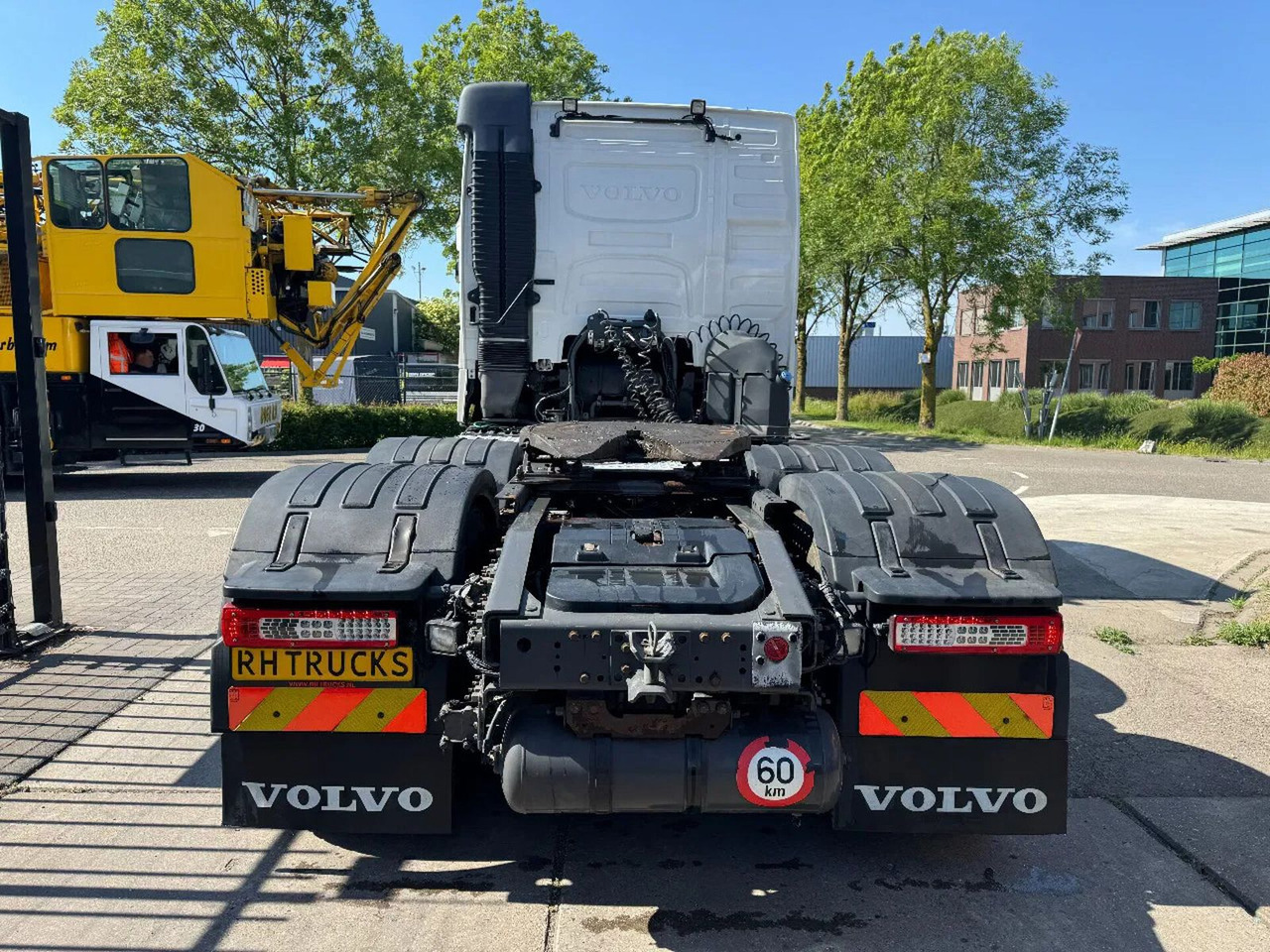 Volvo FH 460 6X2 - EURO 6 + LIFTING AXLE - Tegljač: slika 5 Volvo FH 460 6X2 - EURO 6 + LIFTING AXLE - Tegljač: slika 5