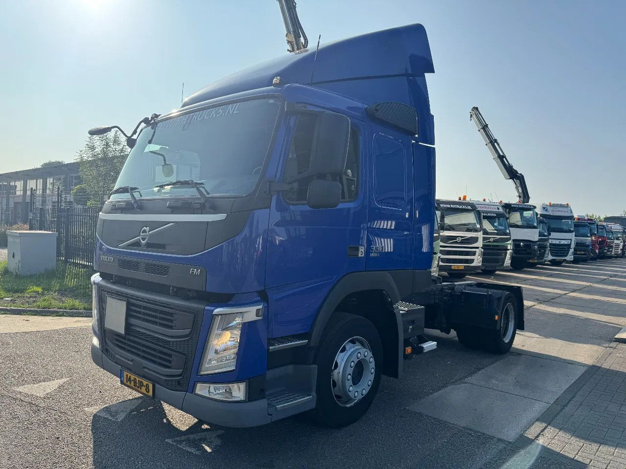 Volvo FM 330 4X2 - EURO 6 + TÜV 06-2026 - Tegljač: slika 1 Volvo FM 330 4X2 - EURO 6 + TÜV 06-2026 - Tegljač: slika 1