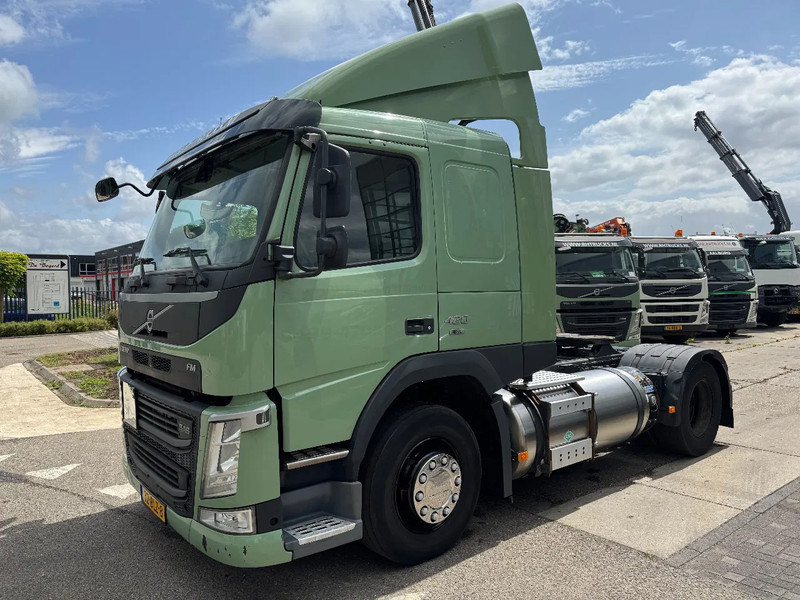 Volvo FM 420 4X2 - DIESEL & LNG GAS - Tegljač: slika 1 Volvo FM 420 4X2 - DIESEL & LNG GAS - Tegljač: slika 1