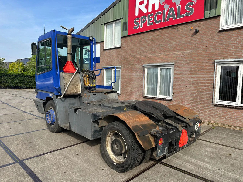 Terberg YT 182 MOTOR ROOKT - Terminalni traktor: slika 4 Terberg YT 182 MOTOR ROOKT - Terminalni traktor: slika 4