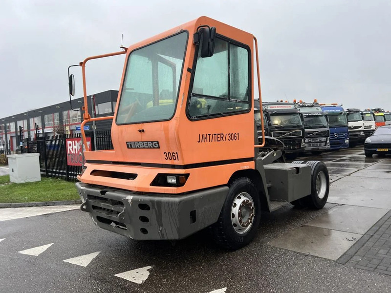 Terberg YT 222 YT222 - Terminalni traktor: slika 1 Terberg YT 222 YT222 - Terminalni traktor: slika 1