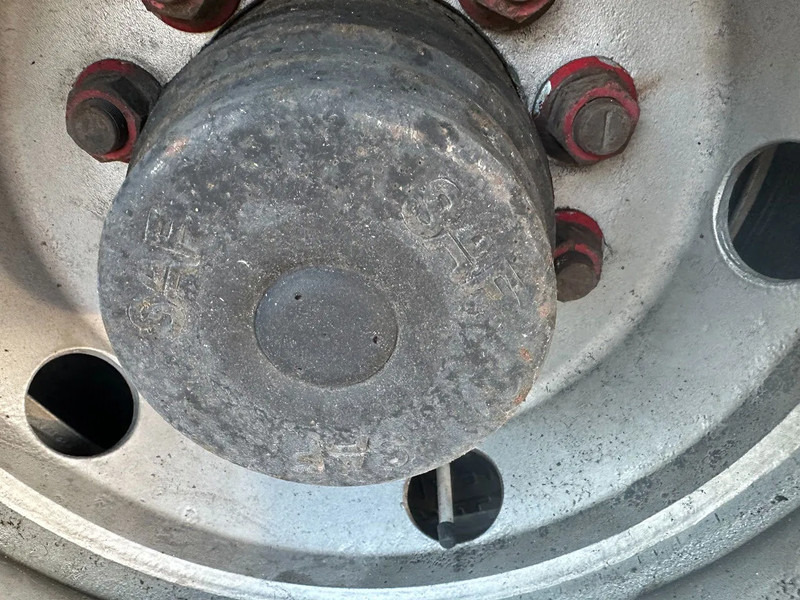 Poluprikolica za prevoz automobila VS MONT 3 TRUCKS + WINCH: slika 14 Poluprikolica za prevoz automobila VS MONT 3 TRUCKS + WINCH: slika 14