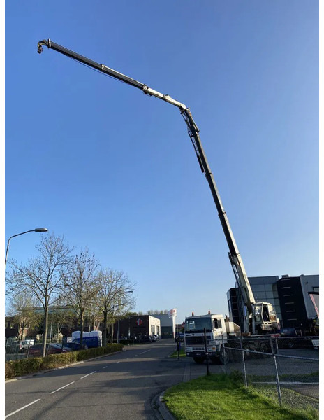 Volvo F 12 8X4 + CORMACH 87000 CRANE - 8.642 HOURS - Kamion sa dizalicom: slika 3 Volvo F 12 8X4 + CORMACH 87000 CRANE - 8.642 HOURS - Kamion sa dizalicom: slika 3