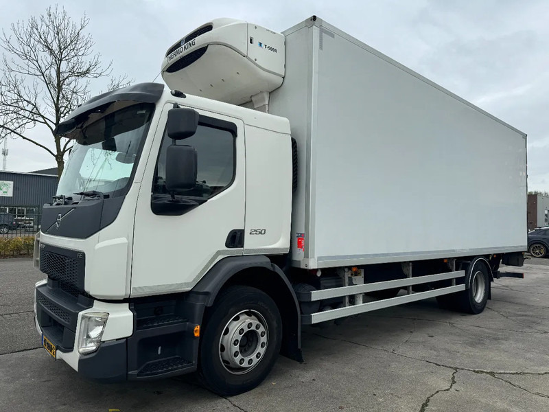 Volvo FE 250 4X2 - EURO 6 + THERMOKING T-500R + DHOLLANDIA LIFT - Hladnjača: slika 1 Volvo FE 250 4X2 - EURO 6 + THERMOKING T-500R + DHOLLANDIA LIFT - Hladnjača: slika 1