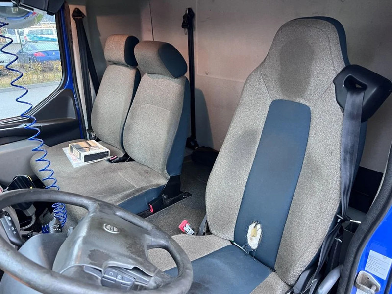 Kamion sa zatvorenim sandukom Volvo FL 250 4X2 EURO 6 599.111km DHOLLANDIA: slika 18