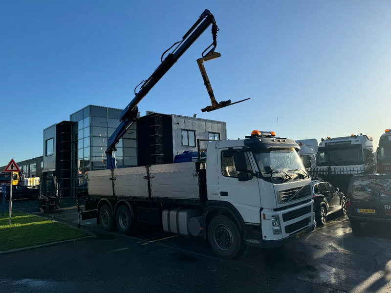 Volvo FM 340 6X2 EFFER 140 2S EURO 3 - Kamion sa tovarnim sandukom, Kamion sa dizalicom: slika 2 Volvo FM 340 6X2 EFFER 140 2S EURO 3 - Kamion sa tovarnim sandukom, Kamion sa dizalicom: slika 2