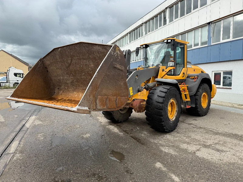 Volvo L120H, CE, 8314 UUR + CDC-STEERING - Utovarivač točkaš: slika 3 Volvo L120H, CE, 8314 UUR + CDC-STEERING - Utovarivač točkaš: slika 3