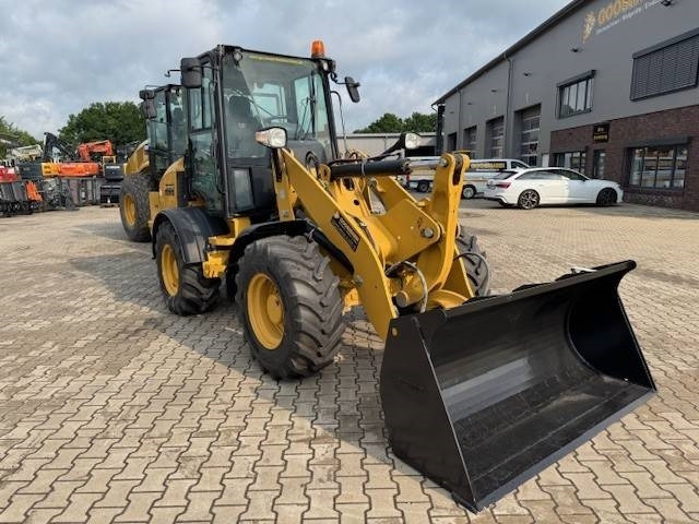 CAT 908 - Utovarivač točkaš: slika 4 CAT 908 - Utovarivač točkaš: slika 4