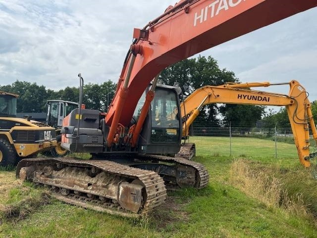 Hitachi ZX 210 LC - Bager guseničar: slika 3 Hitachi ZX 210 LC - Bager guseničar: slika 3