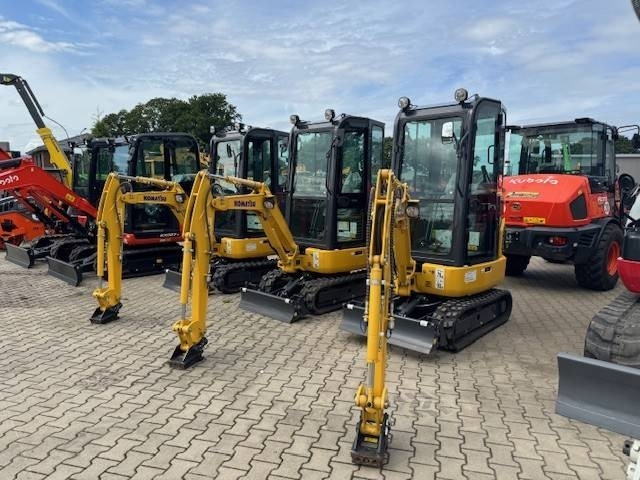 KOMATSU PC16 - Mini bager: slika 1 KOMATSU PC16 - Mini bager: slika 1