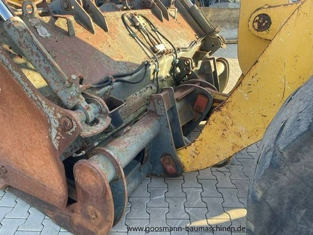 Komatsu WA 320 mit Greifschaufel + Schnellwechsler - Utovarivač točkaš: slika 5 Komatsu WA 320 mit Greifschaufel + Schnellwechsler - Utovarivač točkaš: slika 5